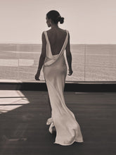 Load image into Gallery viewer, макси рокля “Pearly White“
